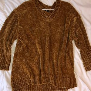 NEVER WORN mustard chenille sweater